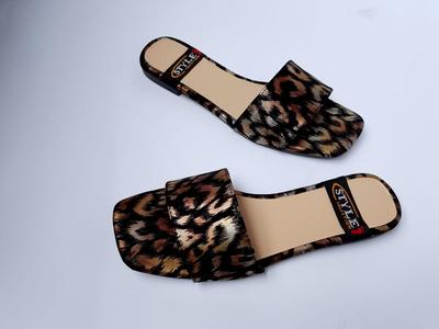 Women's Rexine Fancy Pumps